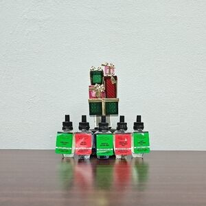 Bath & Body Works White Barn PRESENT STACK NIGHTLIGHT Wallflower Bundle